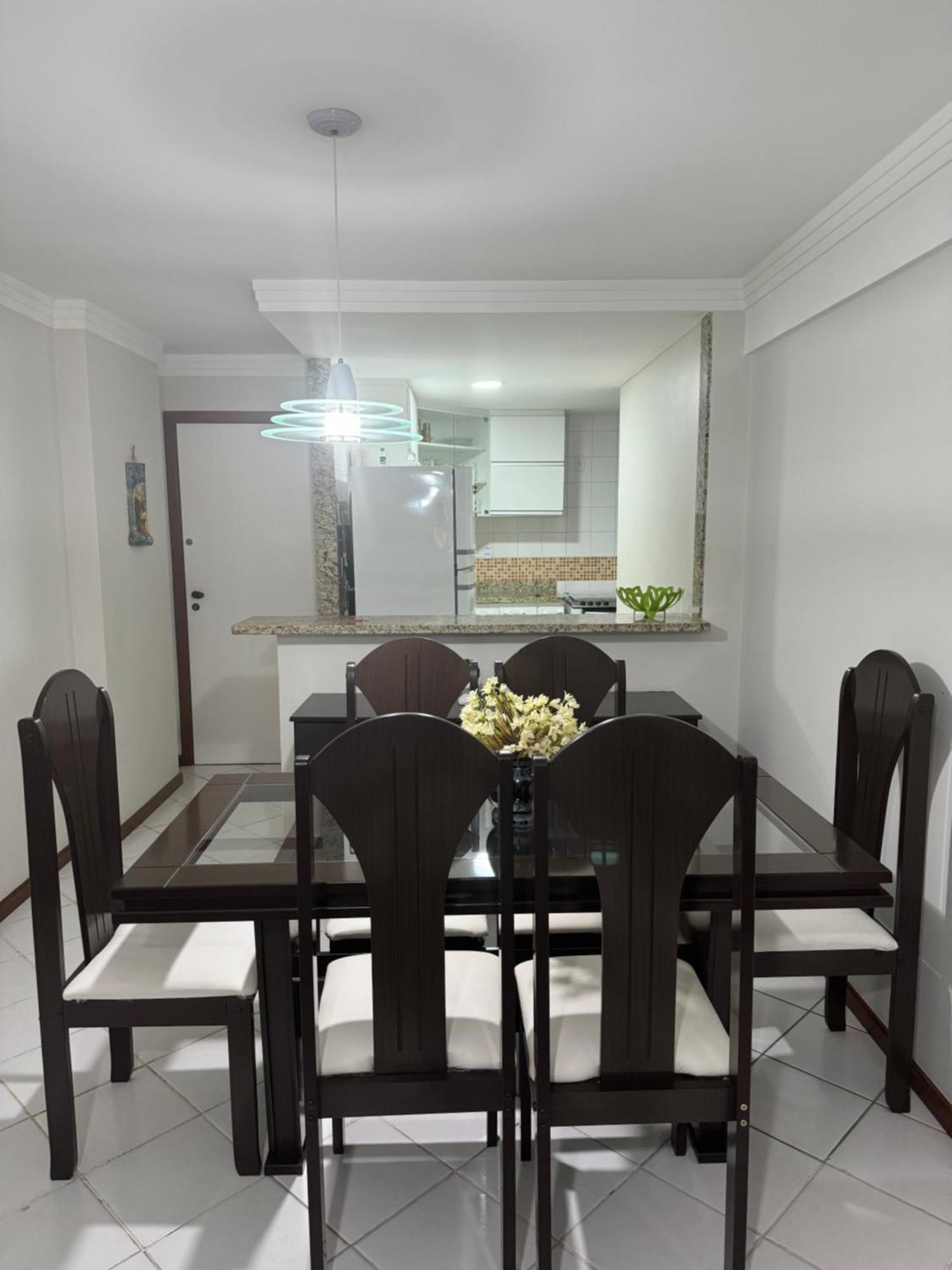 Centro De 3 Quartos, Dois Com Ar Guarapari